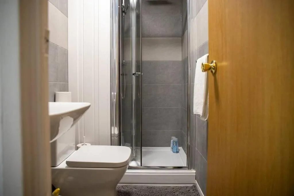 Modern 1-Bedroom Near Leeds Arena W Free Parking 0*, Leeds (West Yorkshire) Royaume-Uni